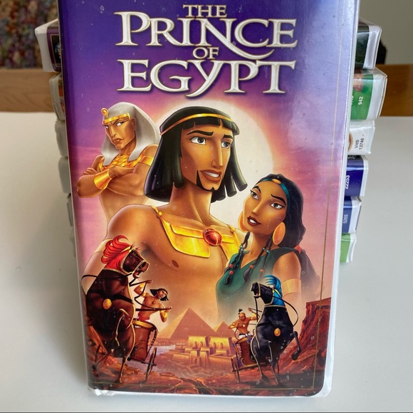 4 Family-Friendly Animated Classics, VHS - Picture 5 of 5
